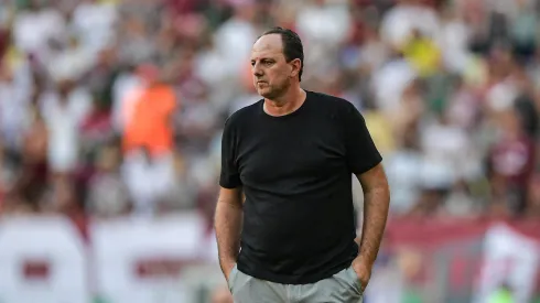 Rogério Ceni não contava com o jogador para a temporada – Foto: Thiago Ribeiro/AGIF
