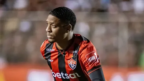 Lawan vai tendo minutagem no Vitória. Foto: Victor Ferreira / ECV