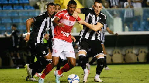 Castilho jogador do Ceará durante partida contra o CRB no estádio Presidente Vargas (CE) pelo campeonato Brasileiro B 2024. Foto: Baggio Rodrigues/AGIF