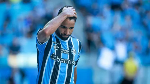 Pepe jogador do Gremio lamenta durante partida contra o Guarany de Bage no estadio Arena do Gremio pelo campeonato Gaucho 2024. Meio-campista foi criticado pela torcida
