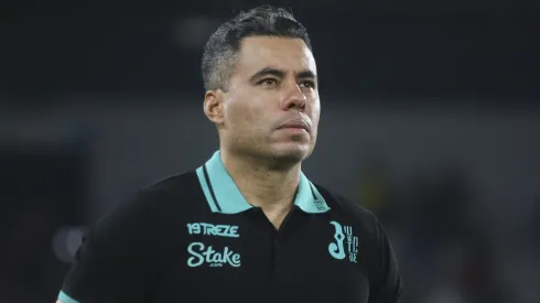 Jair Ventura tecnico do Juventude durante partida contra o Athletico-PR no estadio Arena da Baixada pelo campeonato Brasileiro A 2024. Foto: Gabriel Machado/AGIF
