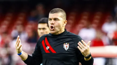 Umberto Louzer, treinador do Atlético-Go.
