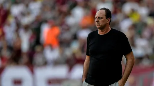 Rogério Ceni pode ganhar reforço em breve – Foto: Thiago Ribeiro/AGIF
