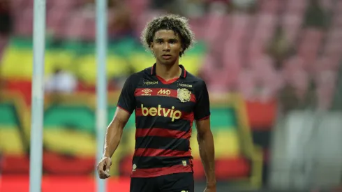 Pedro Lima se transferiu para o futebol inglês – Foto: Marlon Costa/AGIF
