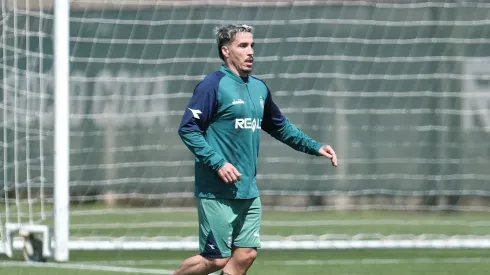 Foto: Divulgação/Coritiba – Josué Pesqueira durante treinamento do Coritiba.
