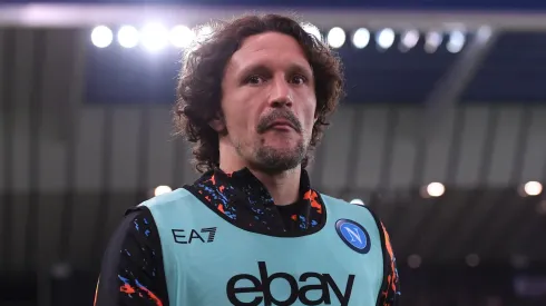 Mário Rui do SSC Napoli observa durante a partida da Serie A TIM entre Udinese Calcio e SSC Napoli na Dacia Arena em 06 de maio de 2024 em Udine, Itália. Foto: Alessandro Sabattini/Getty Images
