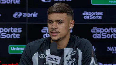 João Pedro chega por empréstimo ao Ceará - Foto: João Pedro, zagueiro do Ceará - Foto: Gledson Jorge / Ceará SC