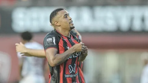 Alerrandro é um dos artilheiros do Vitória na temporada - Foto: Jhony Pinho