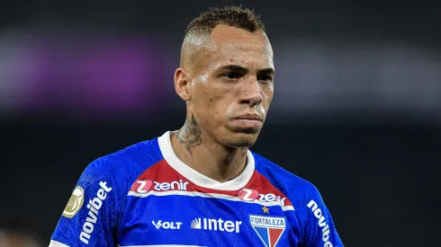 Breno Lopes foi titular contra o Botafogo - Foto: Thiago Ribeiro/AGIF