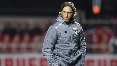 Zubeldía, técnico do São Paulo, durante partida contra o Vitória no MorumBis, pelo Campeonato Brasileiro.
