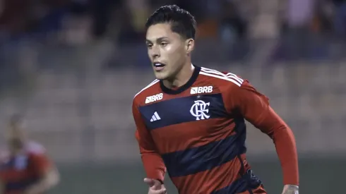 Weliton ex-jogador do Flamengo durante partida contra o Cruzeiro no estádio Arena Barueri pelo campeonato Copa São Paulo 2024. Foto: Marcello Zambrana/AGIF
