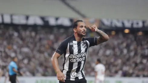 Lourenço é uma das peças importantes do Ceará - Foto: Lucas Emanuel/AGIF