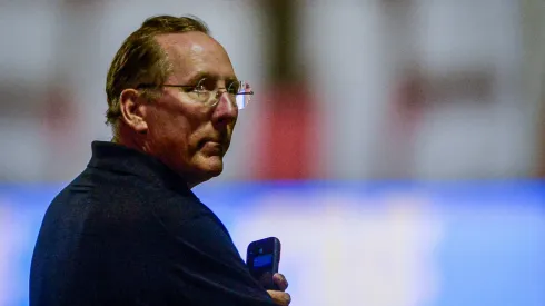 John Textor dono da SAF do Botafogo antes da partida contra o Vitoria no estádio Barradão pelo campeonato Brasileiro A 2024. Foto: Jhony Pinho/AGIF