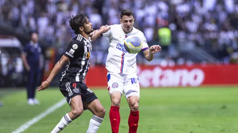 Arias jogador do Bahia durante partida contra o Atlético-MG no estádio Arena MRV pelo campeonato Brasileiro A 2024. Foto: Alessandra Torres/AGIF
