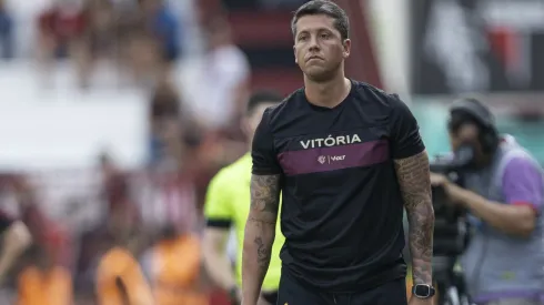 Thiago Carpini deu coletiva de imprensa após vitória - Foto: Heber Gomes/AGIF