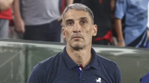 Vojvoda, técnico do Fortaleza, durante partida contra o Athletico-PR na Ligga Arena, pelo Campeonato Brasileiro.
