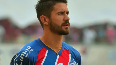 Everaldo durante confronto contra o Corinthians no Brasileirão 2024.
