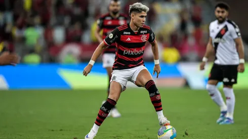 Luiz Araújo jogador do Flamengo durante partida contra o Vasco no estádio Maracanã pelo campeonato Brasileiro A 2024. Foto: Thiago Ribeiro/AGIF
