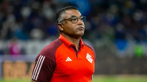 Roger Machado foi a favor da renovação de Gabriel Mercado - Foto: Fernando Moreno/AGIF