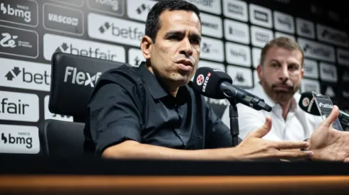 Marcelo Sant'Ana durante coletiva com Vasco. Foto: Leandro Amorim/Vasco
