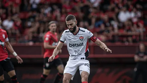 Wagner Leonardo, jogador do Vitória, durante partida contra o Atletico-GO no Antonio Accioly, pelo Campeonato Brasileiro.
