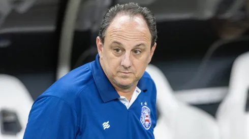 Rogerio ceni técnico do Bahia durante partida contra o Fortaleza (Foto: Baggio Rodrigues/AGIF)
