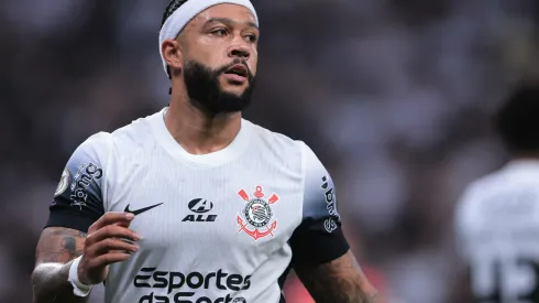 Memphis Depay jogador do Corinthians
