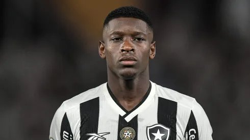  Luiz Henrique jogador do Botafogo durante partida contra o Corinthians no estadio Engenhao pelo campeonato Brasileiro A 2024. Foto: Thiago Ribeiro/AGIF
