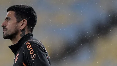 RJ – RIO DE JANEIRO – 26/08/2023 – BRASILEIRO A 2023, FLAMENGO X INTERNACIONAL – Lucho Gonzalez tecnico do Internacional durante partida contra o Flamengo no estadio Maracana pelo campeonato Brasileiro A 2023. Foto: Thiago Ribeiro/AGIF
