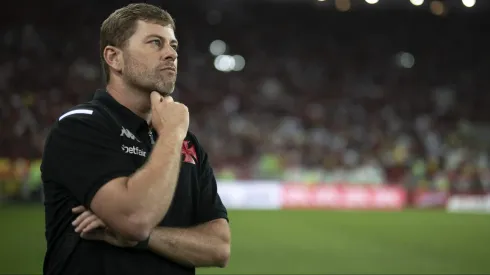 Rafael Paiva durante confronto contra o Flamengo no Campeonato Brasileiro de 2024.
