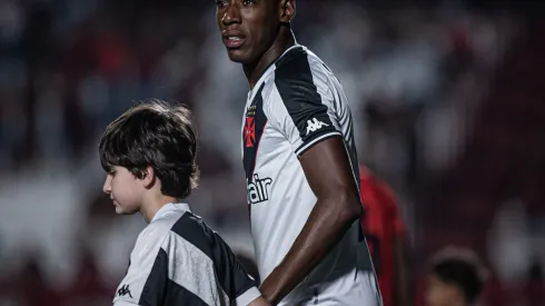  Leo Pele jogador do Vasco durante partida contra o Atletico-GO no estadio Antonio Accioly pelo campeonato Copa Do Brasil 2024. 
