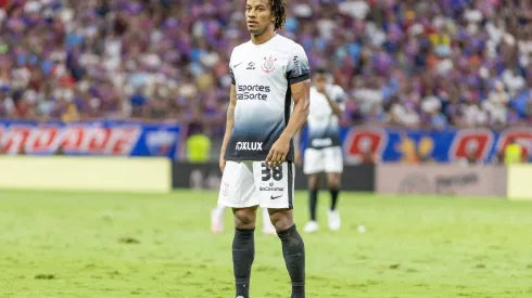 André Carrillo durante confronto contra o Fortaleza na Sul-Americana 2024.
