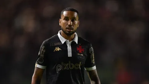 Jair pode voltar contra o São Paulo.
