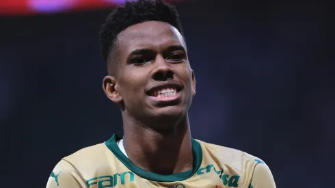 Estevão, jogador do Palmeiras
