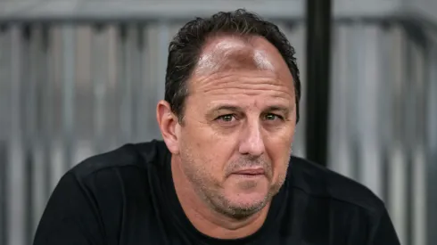 Rogerio Ceni, técnico do Bahia, durante partida contra o Cruzeiro  (Foto: Fernando Moreno/AGIF)
