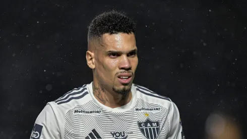 Paulinho, atacante do Atlético-MG em partida contra o Vasco
