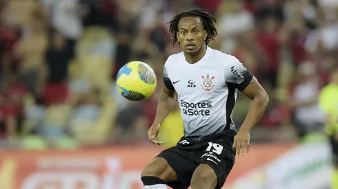 Carrillo jogador do Corinthians durante partida contra o Flamengo no estádio Maracanã pelo campeonato Copa Do Brasil 2024. Foto: Alexandre Loureiro/AGIF
