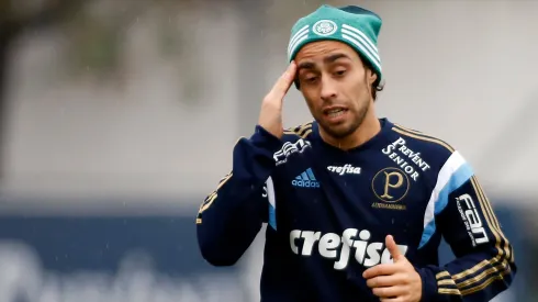 TREINO DO PALMEIRAS – Valdivia durante treino do Palmeiras no CT Academia de Futebol – Barra Funda. Foto: Daniel Vorley/AGIF.
