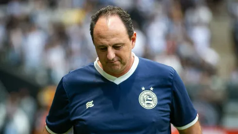 Rogerio Ceni,técnico do Bahia, durante partida contra o Atletico-MG (Foto: Fernando Moreno/AGIF)
