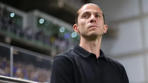 Filipe Luís, técnico do Flamengo, durante partida contra o Cruzeiro, pelo Brasileirão Betano.
