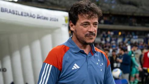  Fernando Diniz técnico do Cruzeiro durante partida contra o Criciúma no estádio Mineirão pelo campeonato Brasileiro A 2024. Foto: Alessandra Torres/AGIF
