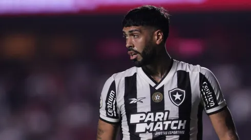 Barboza jogador do Botafogo durante partida contra o São Paulo no estádio Morumbi pelo campeonato Brasileiro A 2024. Foto: Ettore Chiereguini/AGIF