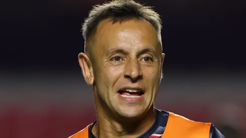 Rafinha durante confronto contra o Juventude no Brasileirão 2024.