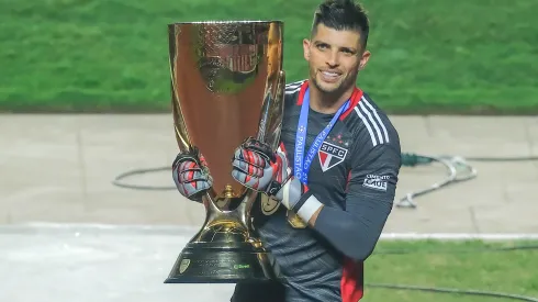 Tiago Volpi durante comemoração do título do Campeonato Paulista de 2021.