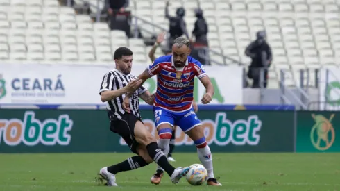 Moises pelo Fortaleza durante partida contra o Ceará na Arena Castelão pelo Campeonato Cearense 2024 – Foto: Lucas Emanuel/AGIF
