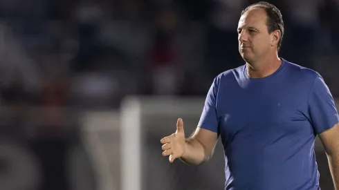 Rogério Ceni pelo Bahia no Campeonato Brasileiro Série A – Foto: Diogo Reis/AGIF
