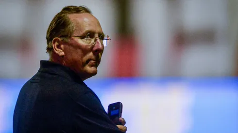 John Textor dono da SAF do Botafogo antes da partida contra o Vitoria no estádio Barradão pelo campeonato Brasileiro A 2024. Foto: Jhony Pinho/AGIF
