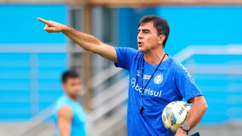 Gustavo Quinteros durante treinamento do Grêmio – Foto: Rodrigo Fatturi/Grêmio
