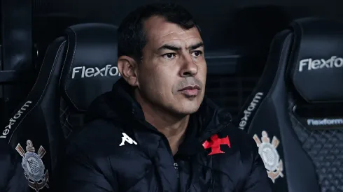 Fabio Carille técnico do Vasco durante partida contra o Corinthians no estádio Arena Corinthians pelo campeonato Brasileiro A 2025. Foto: Fabio Giannelli/AGIF