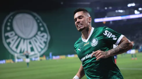 Paulinho jogador do Palmeiras durante partida contra o Bahia no estádio Arena Allianz Parque pelo campeonato Brasileiro A 2025. Foto: Ettore Chiereguini/AGIF